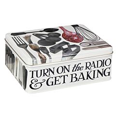 Making & Baking Deep Rectangular Tin