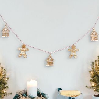 Wood Gingerbread Men Garland