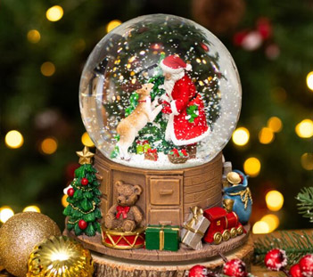 Gisela Graham Christmas Snow Globes